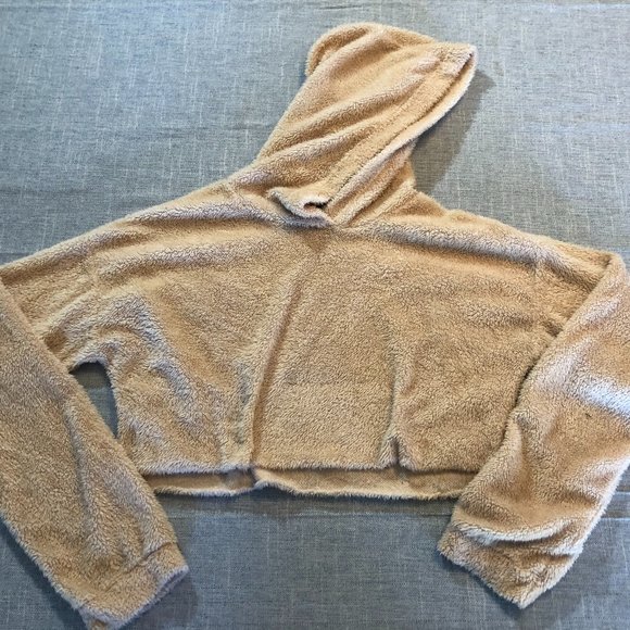 SHEIN Sweaters - SHEIN Drop Shoulder Solid Teddy Crop Hoodie
